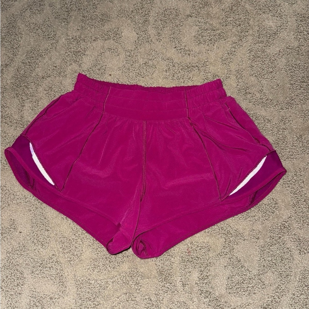 Lululemon hotty hot short